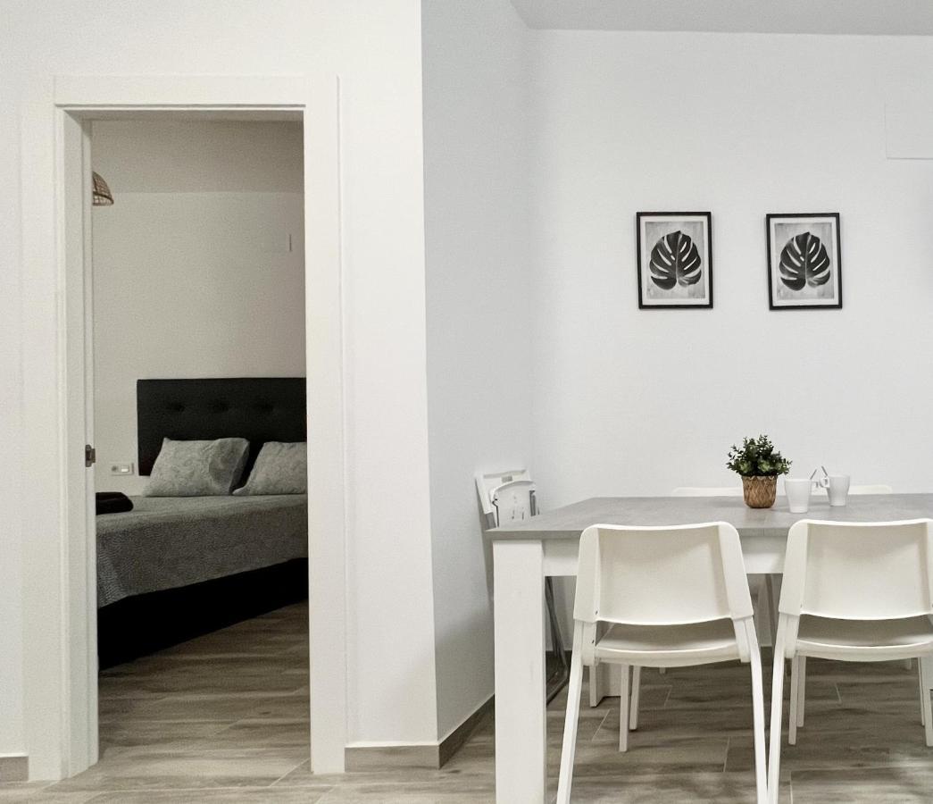 Los Tilos Suites-Vialia Málaga Exteriör bild