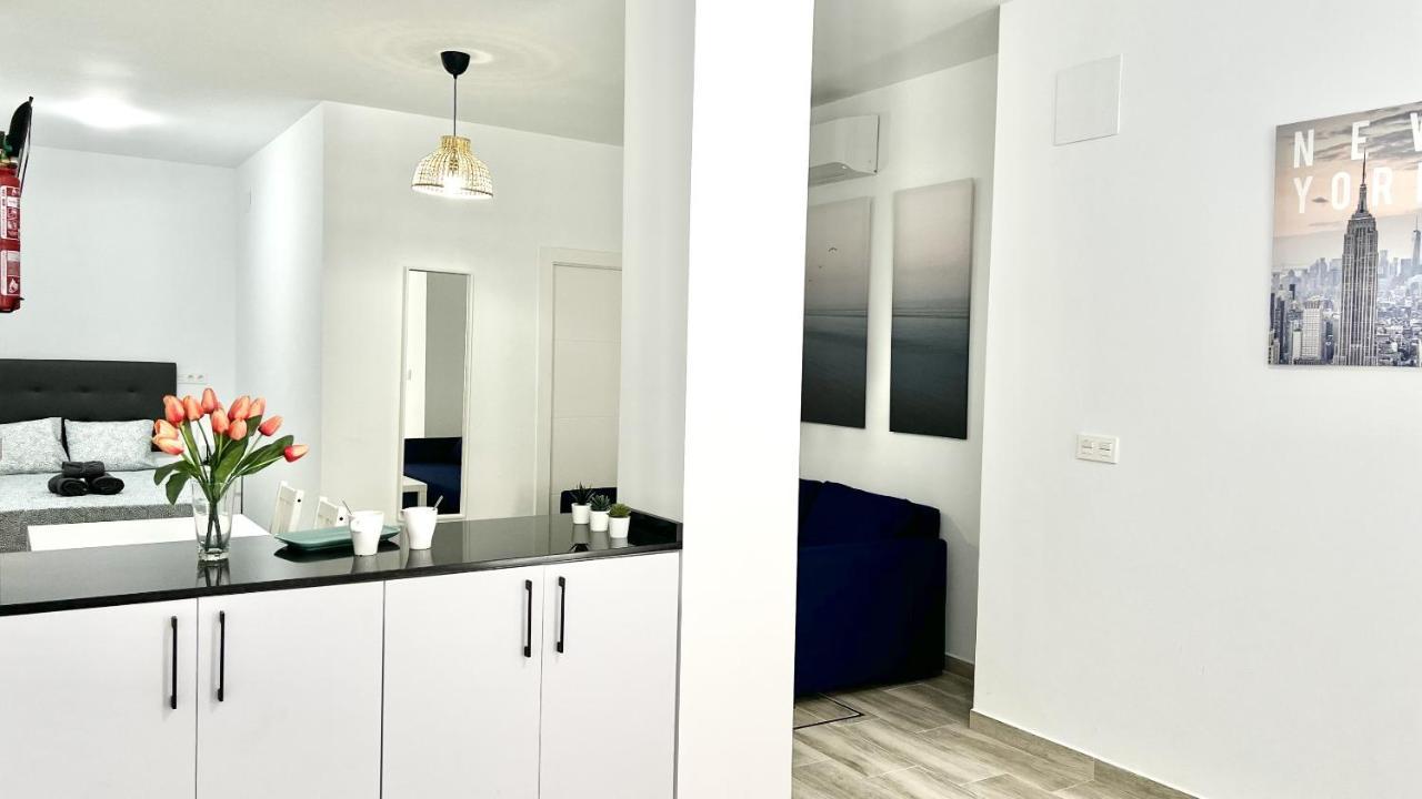 Los Tilos Suites-Vialia Málaga Exteriör bild