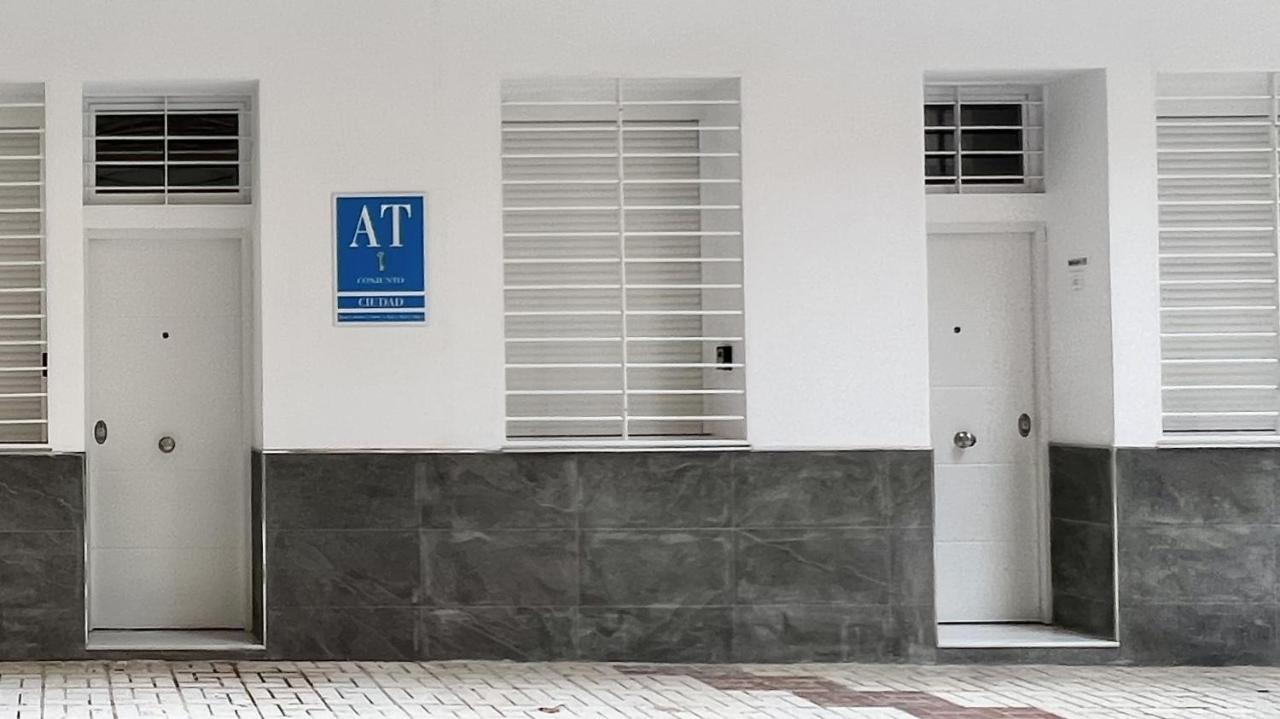 Los Tilos Suites-Vialia Málaga Exteriör bild